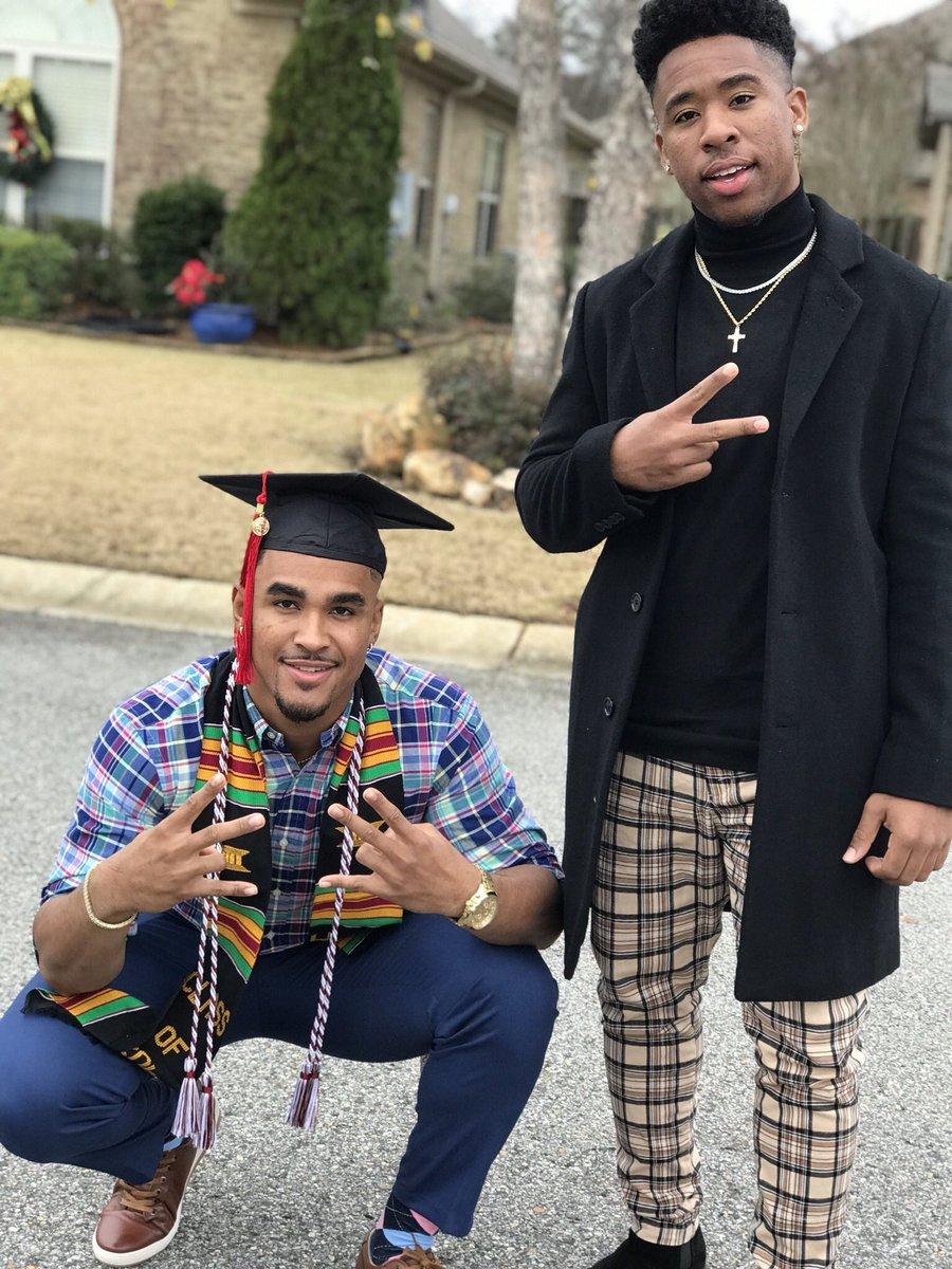 HOT: Jalen Hurts “PUTS HIS MONEY WHERE HIS HEART IS”! Invests $500,000 into Brother Averion’s Sports Tech Startup - Eagles Fans FLOODED SOCIAL MEDIA as the Hurts Brothers OFFICIALLY TEAM UP to Chase Their Dream!-vut