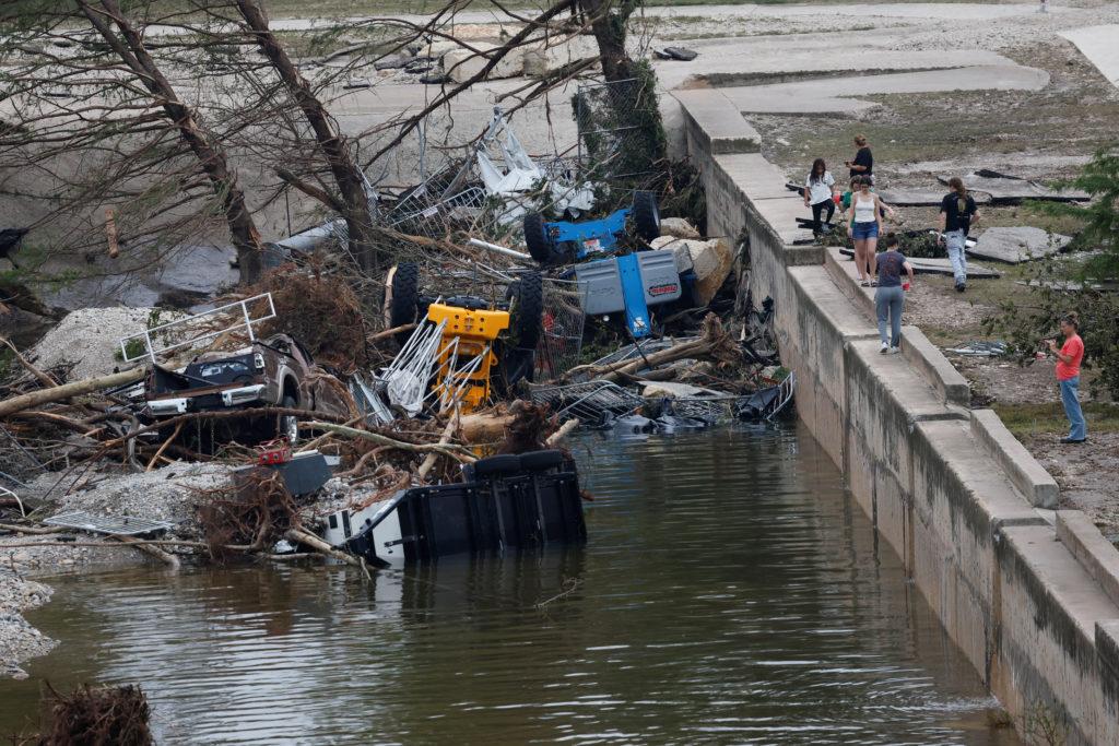 “SHOCKING ACT OF KINDNESS”: Aidan Hutchinson Quietly Donates $3.5 Million After Midwest Flood Tragedy — But What He Did Next Left the Nation in Tears... Full story here 👇👇👇: - criss