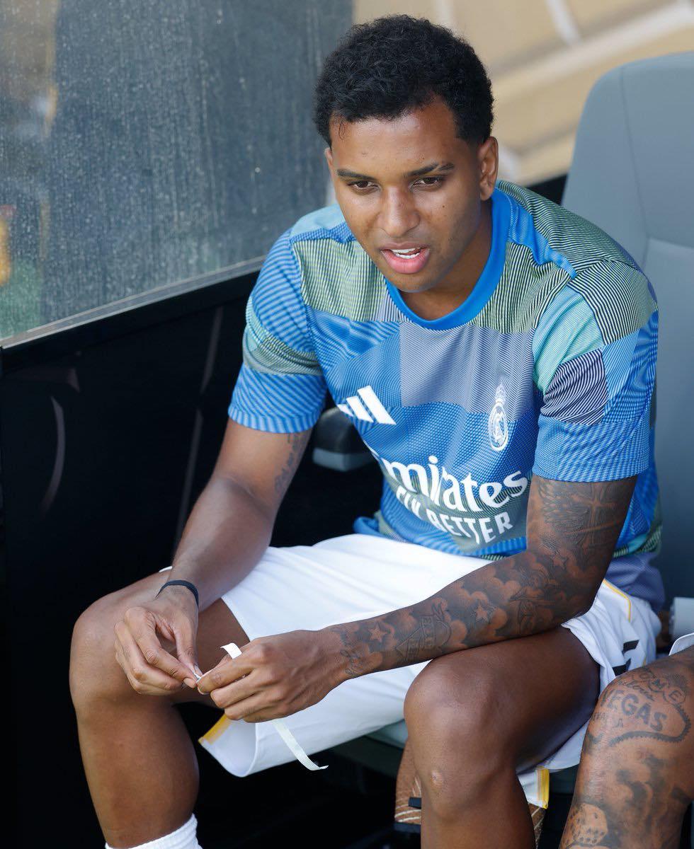 🚨 REAL MADRID EARTHQUAKE: RODRYGO’S FUTURE AT A CROSSROADS – RISK OF LEAVING THE BERNABÉU IF HE REMAINS “IGNORED” IN THE CLASH AGAINST OVIEDO, WHILE XABI ALONSO BREAKS HIS SILENCE! RODRYGO PAINFULLY ADMITS: “I CAN’T KEEP WAITING FOREVER FOR A CHANCE THAT NEVER COMES.”