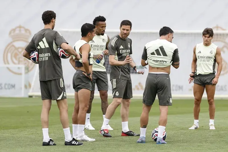 Luis de la Fuente excludes three Real Madrid players for the World Cup qualifiers: the truth behind the decision - Sportsrock
