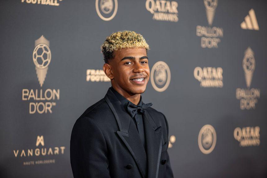 FLASH INFO 🔴 Football’s number one star, Lamine Yamal, donated his entire $11.9 million in prize money and sponsorships to “Onward Home,” a shelter for the homeless in Houston, Texas, in order to raise funds to build 150 houses with 300 beds… “I saw with my own eyes the effects of homelessness when I was a child, and I know what it would be like if I couldn’t afford a place to stay. No one should have to sleep on the sidewalk.”