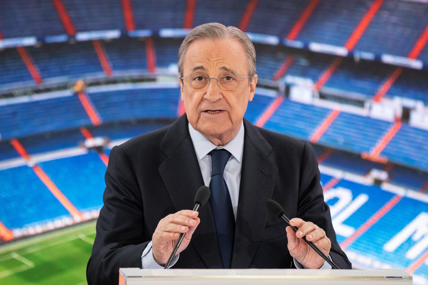 🚨🚨 Referee Javier Alberola Rojas, who officiated the Atlético Madrid – Real Madrid derby, HAS ADMITTED THAT HE HAS A PREFERENCE FOR ATLÉTICO AND HAS HARMED REAL. He was even shocked when revealing the identity of the person who bribed him. Don’t overlook this information, because you surely know this person as well. This news immediately sparked a wave of outrage among Real Madrid fans, forcing president Florentino Pérez to send an urgent complaint to FIFA.