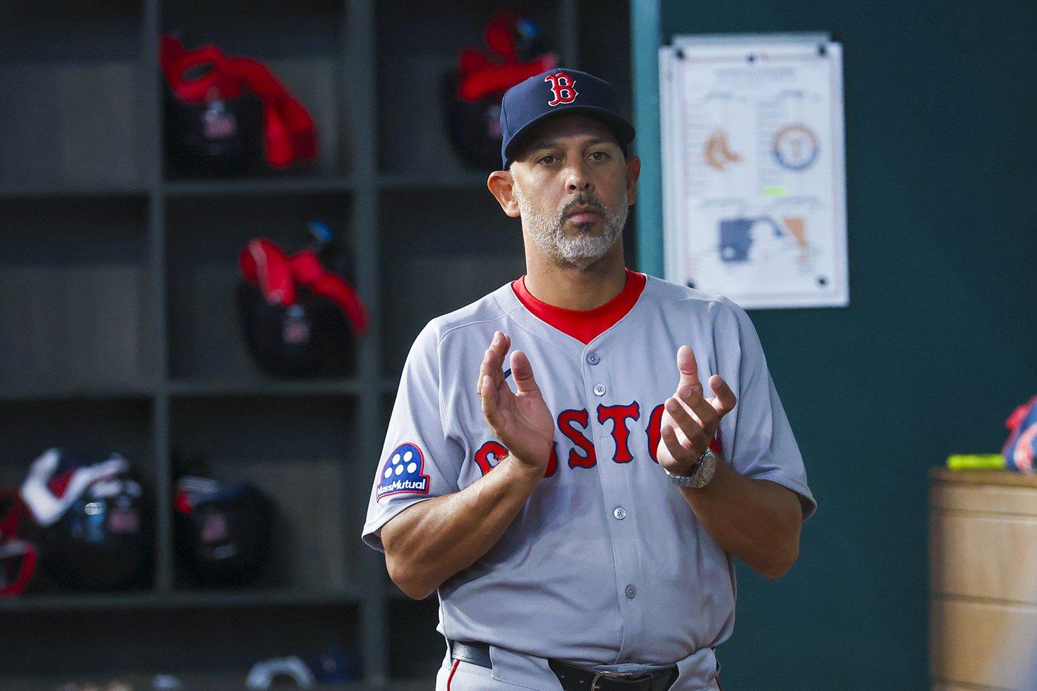 The Red Sox have awarded a $20,000 signing bonus to young star Roman Anthony. The financial decision is directly related to his plans for the MLB offseason following a left oblique muscle injury. Anthony is being encouraged by the team to forgo playing in overseas leagues. The organization aims to protect him from the risk of injury and burnout after a grueling season. The team's offer comes from a specific long-term strategy for their roster 👇 - Luxury Blogs