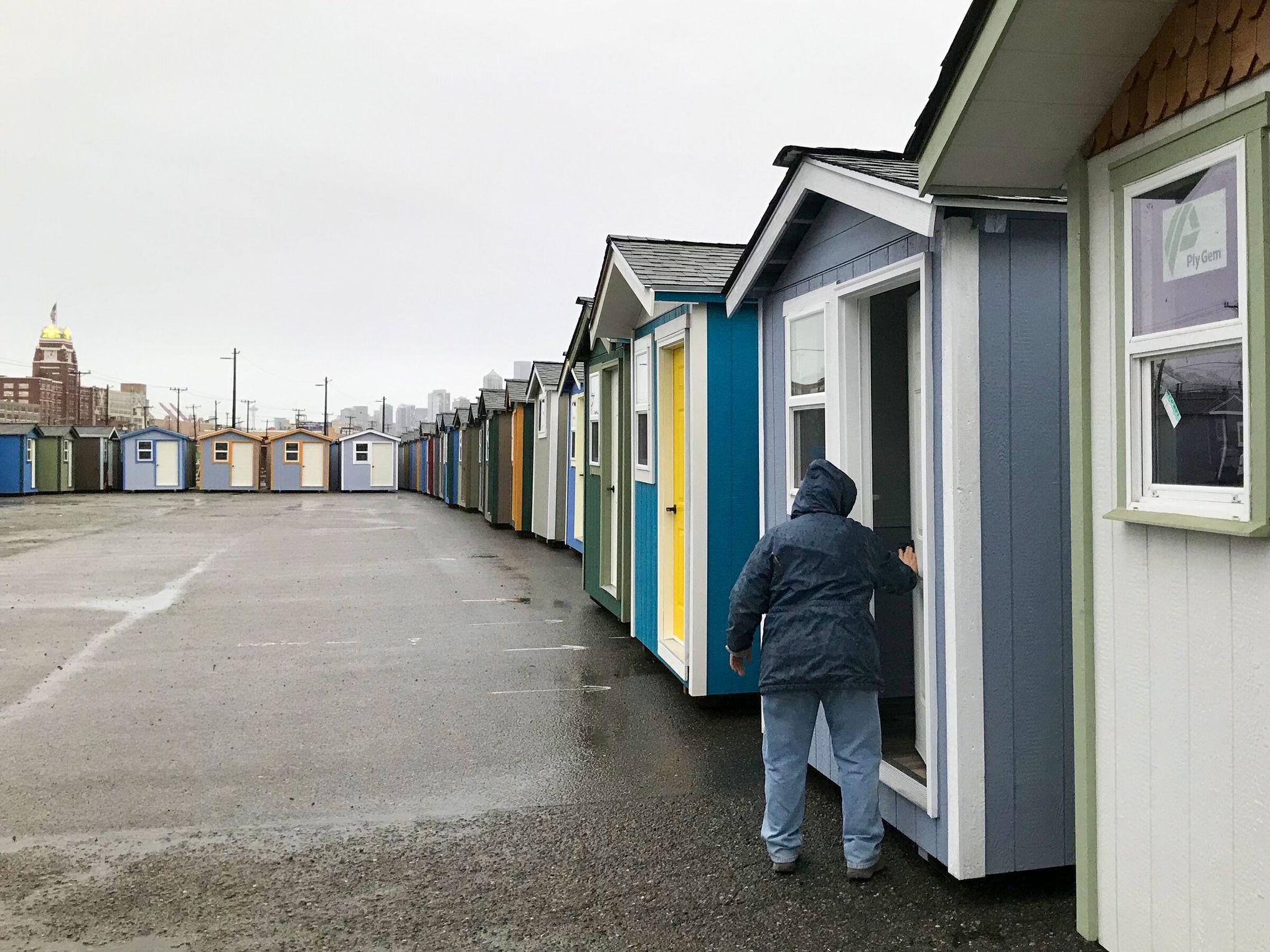 FLASH INFO🔴 The number 1 football star, Viktor Gyökeres, donated the entire 11.9 million dollars from bonuses and sponsors to “Onward Home,” a homeless shelter in Houston, Texas, to raise funds to build 150 houses with 300 beds… “I have witnessed the effects of homelessness with my own eyes when I was a child, and I know what it would be like if I couldn’t afford it. No one should have to sleep on the sidewalk.”