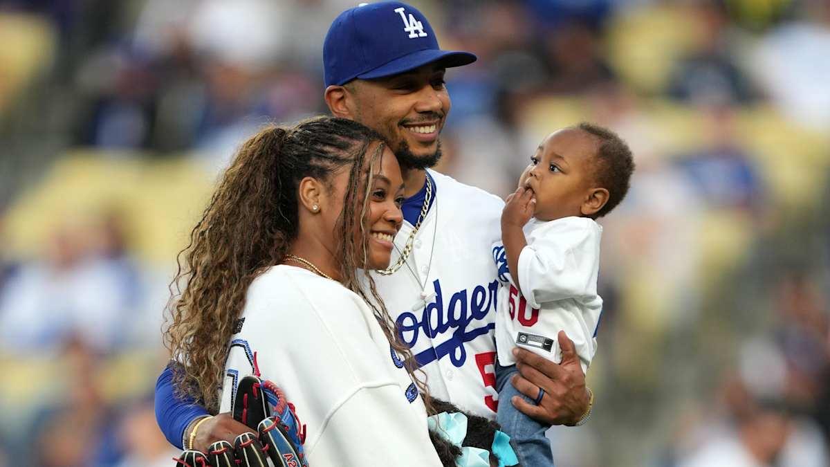 BREAKING NEWS: Los Angeles Dodgers star Mookie Betts and his wife traveled to Texas to adopt a 3-year-old baby whose parents were swept away by floodwaters — he only needed one look at the baby’s photo on social media before jumping on a private plane, and what he did next left millions stunned… - Luxury Blogs