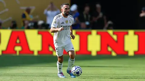 “SHUT UP, BOY!” – Carvajal shocked the Spanish football world by launching a series of authoritative words directly at Barça’s young star, Pedri. Although he attempted to respond, Pedri ultimately bowed his head and remained silent in the face of Carvajal’s 17 razor-sharp remarks that left everyone completely silent.
