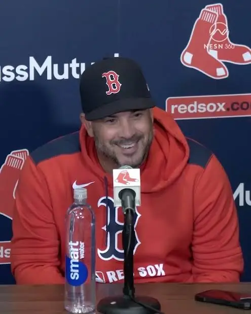 Ramón Vázquez, the current assistant coach of the Red Sox, just made an UNEXPECTED DECISION: he directly brought a Blockbuster from the Los Angeles Dodgers to Boston’s official roster for the 2026 World Series playoffs, leaving everyone speechless in the face of the talent he selected… -congthang123