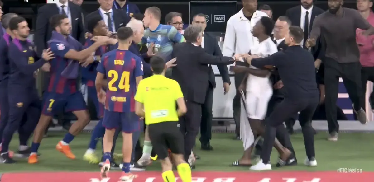 “IT’S NOT FAIR TO US!” — After the refereeing error, Barcelona accused the official of cheating and was immediately summoned after the match ended…