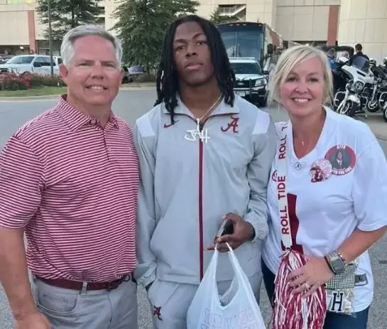 JAHMYR GIBBS'S GRANDMOTHER SPEAKS OUT: Angela Willis defends grandson against criticism and racism after Giants game — And Gibbs' 11-word response silenced the entire nation.