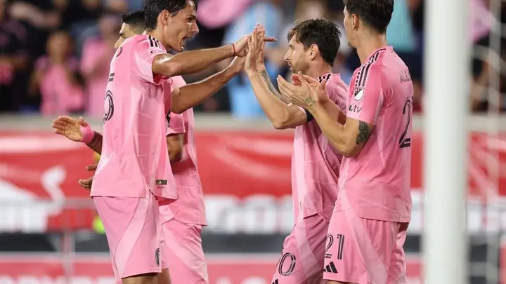 "When my father passed away, he was the first person to call me to share this sorrow..." - Messi caused a stir when revealing the person he respects the most in the Inter Miami squad, someone who is always ready to comfort him in his saddest moments and has always been by his side both on and off the field. Not Suarez or Busquets, the name revealed surprised everyone... - Luxury Blogs