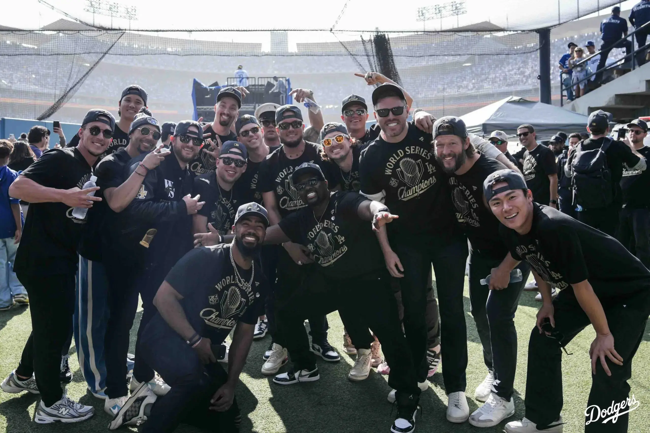 BREAKING NEWS: NFL legend Jason Kelce has rocked the baseball world by speaking out against Major League Baseball (MLB), stating that the Dodgers bought the 2025 World Series championship. -congthang123